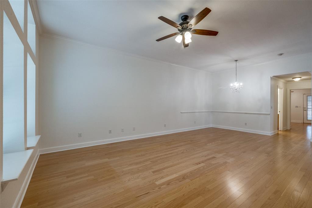 871 Kitty Hawk Lane