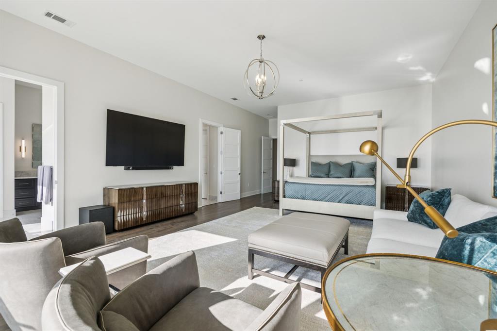 Lakeside Tower - Residential