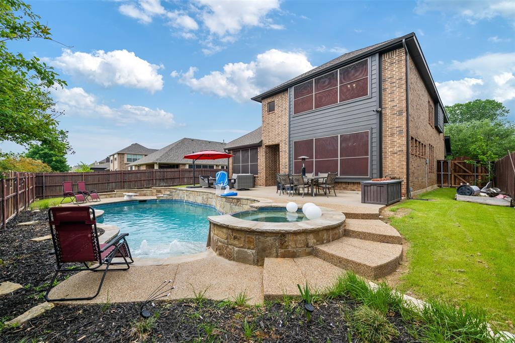 1009 Tara Drive