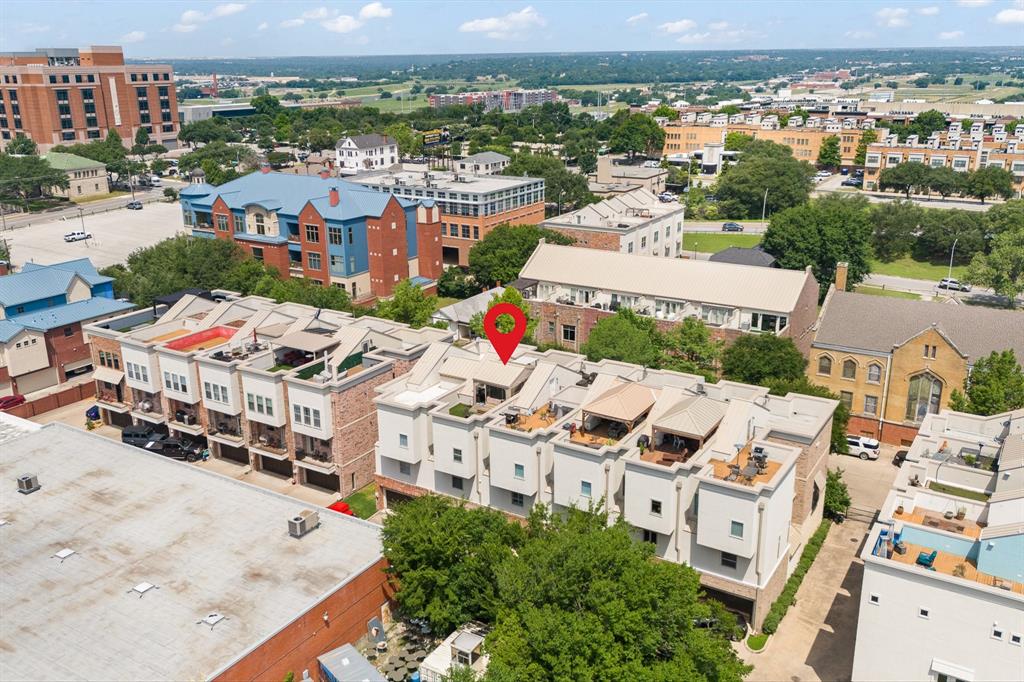 706 E 1st Street