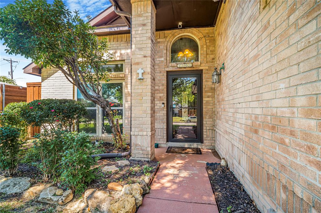 3301 Cathedral Drive