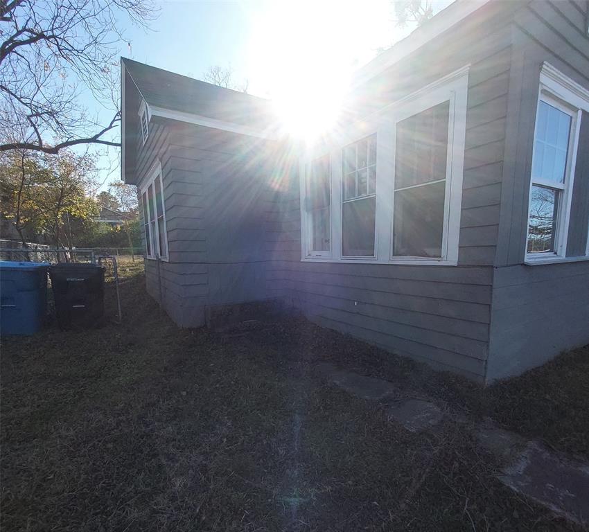 1222 W Morton Street