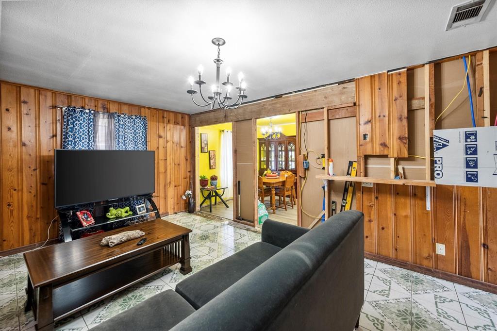 Arlington Manor - Residential