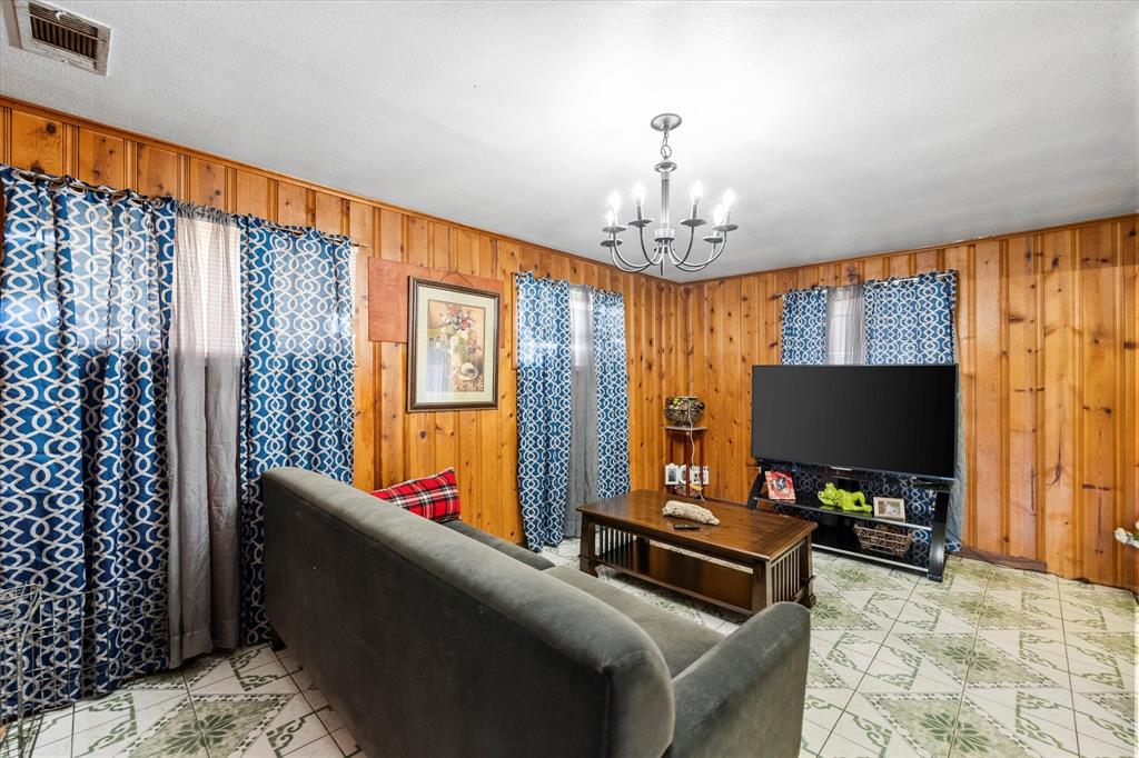 Arlington Manor - Residential