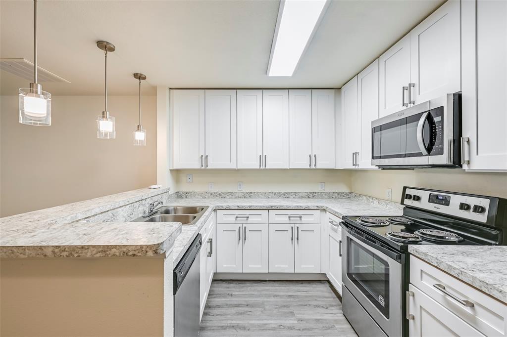 Sable Ridge Condos Ph 01-06 - Residential