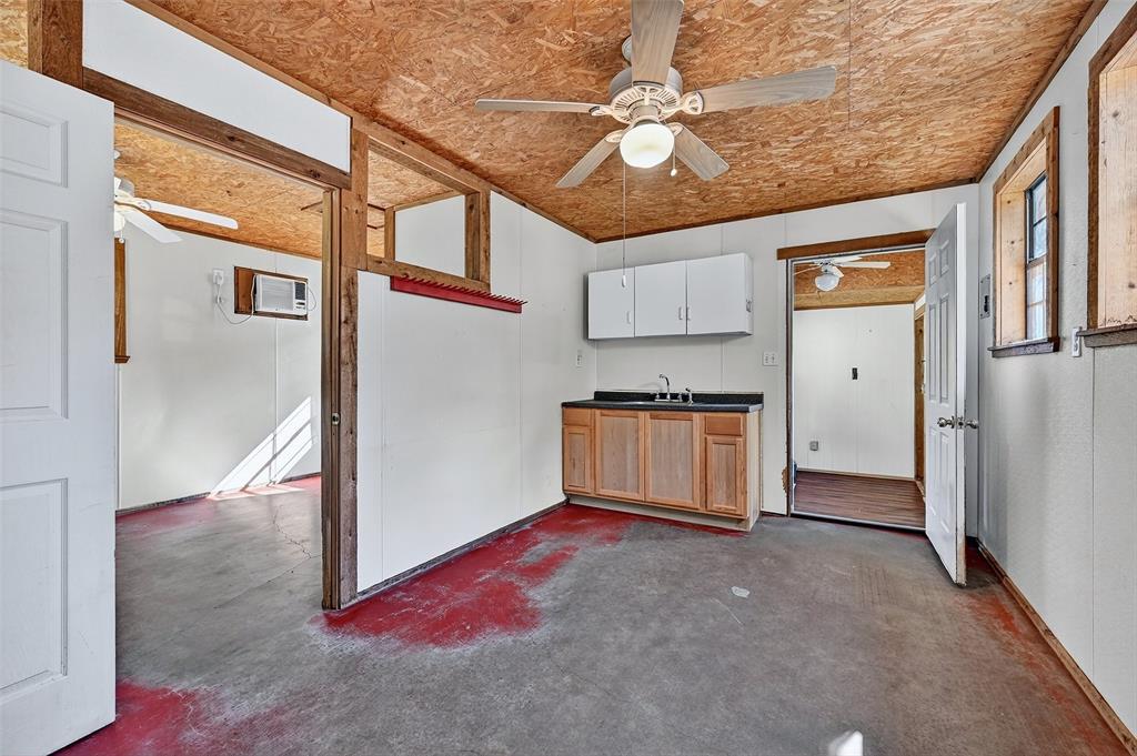 Henry Stewart Surv Abs # 1072 - Residential