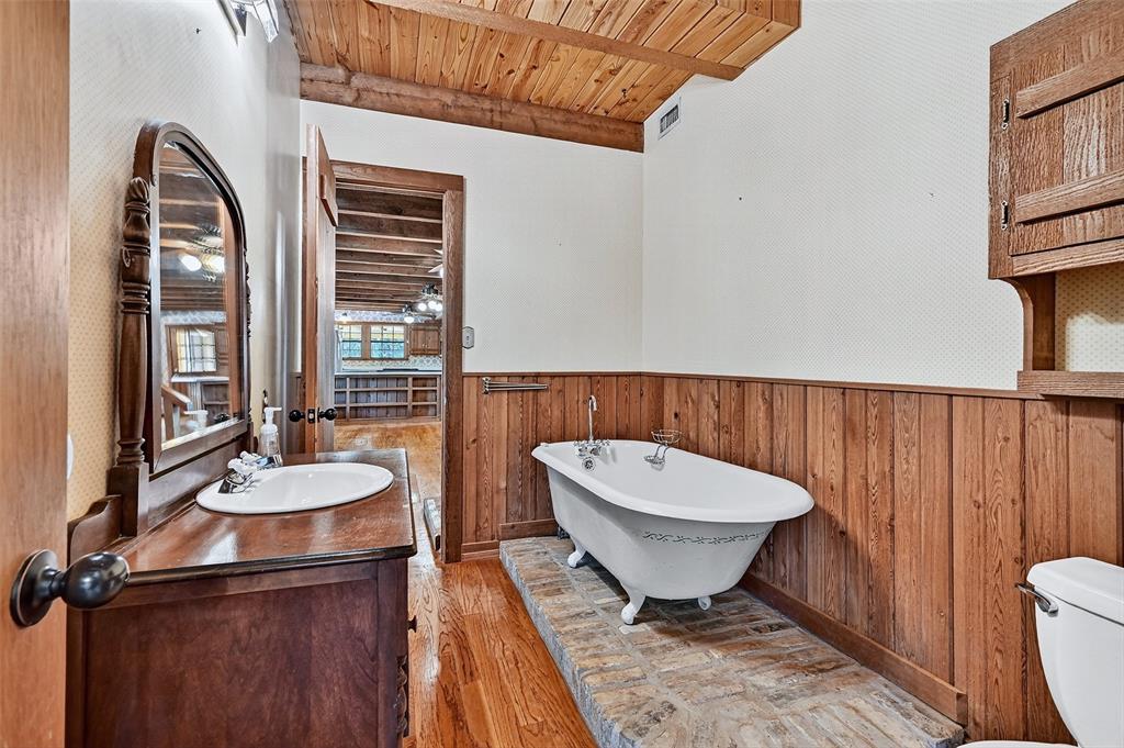 Henry Stewart Surv Abs # 1072 - Residential