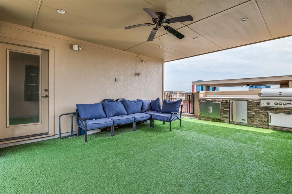 101 Decker Drive 605