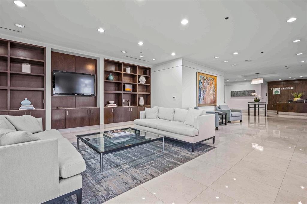 Travis At Knox Condo - Residential