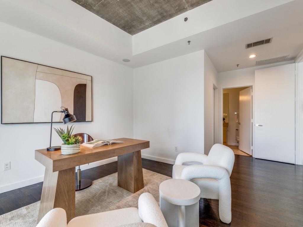 Travis At Knox Condo - Residential