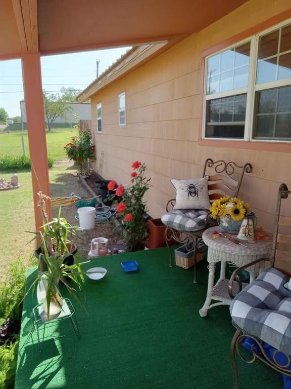 408 E Johnston Street