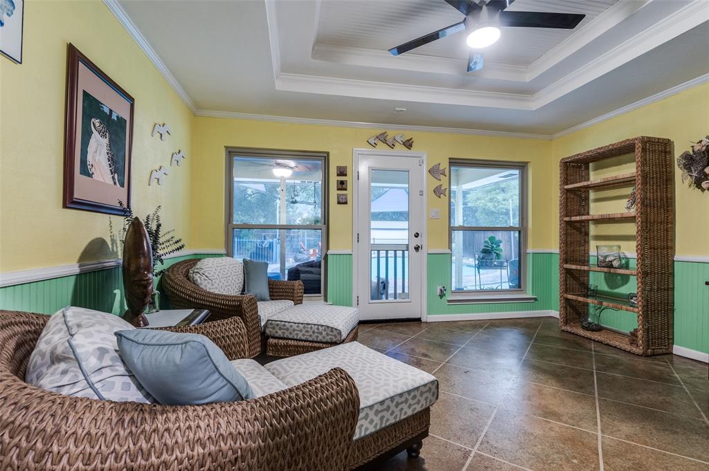 3235 Kenilworth Drive