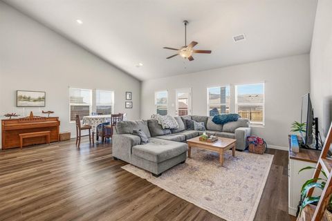 Tiny photo for 2932 Fox Trail Ln, Fort Worth, TX 76108 (MLS # 21193423)