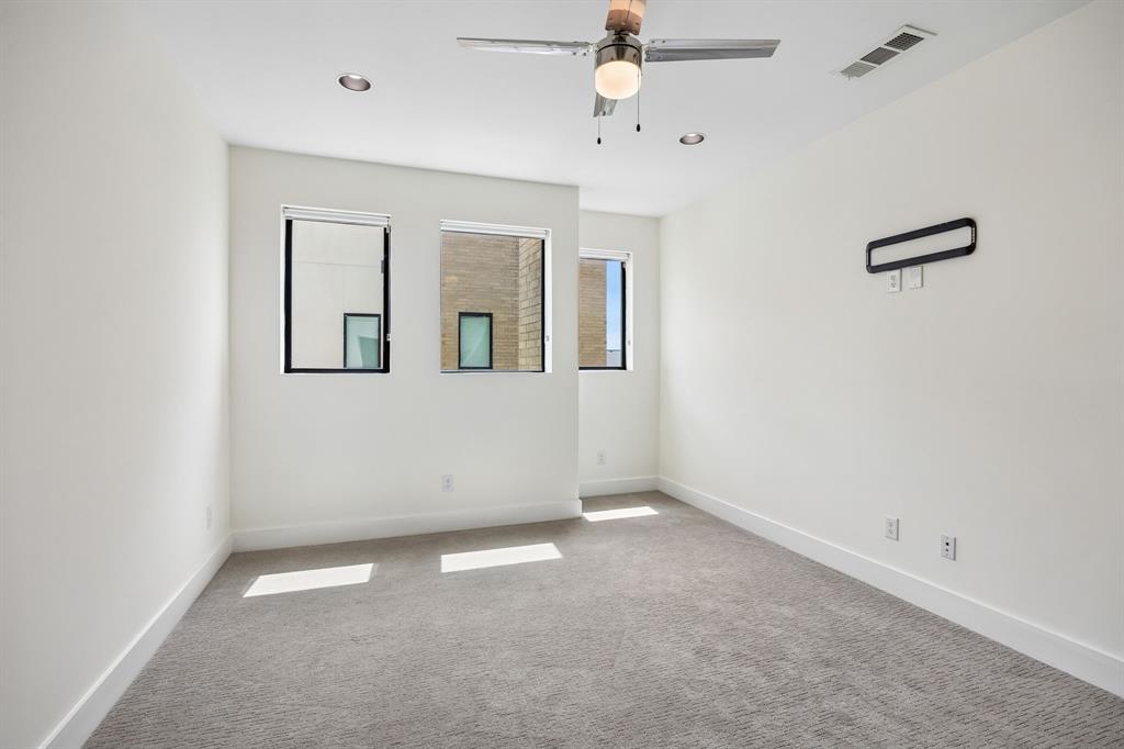 1851-1847 Summit Ave Condos - Residential