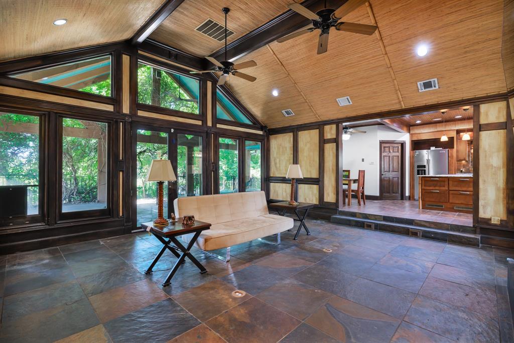 Woodland Hills Colleyville - Residential