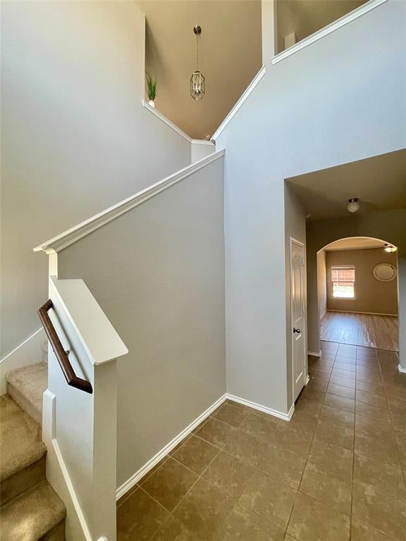 406 Paddock Lane