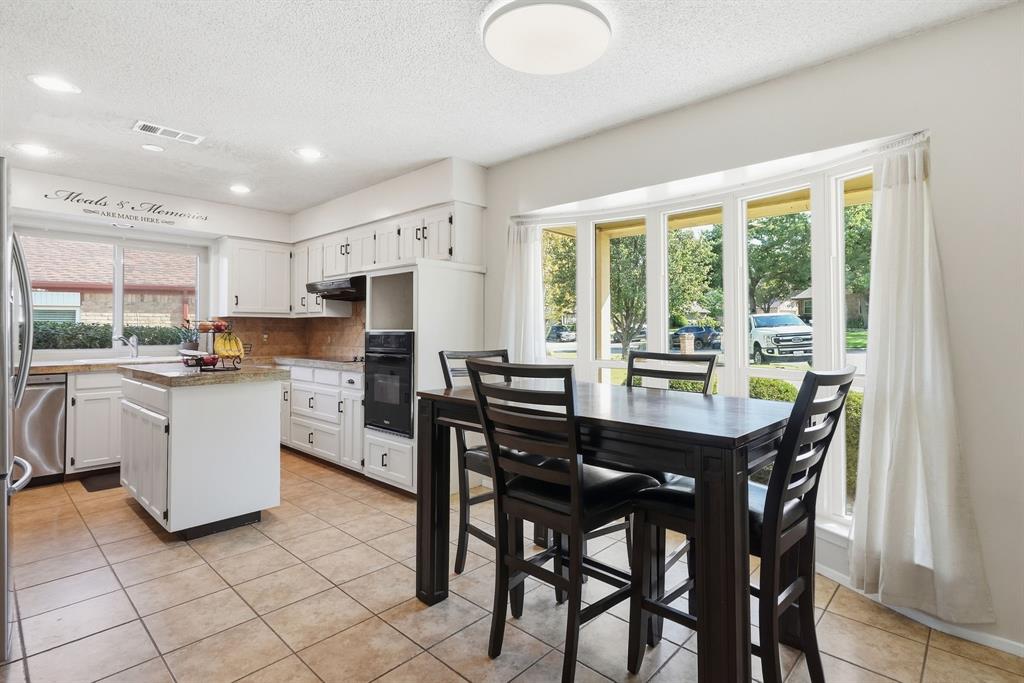 5914 Walden Trail
