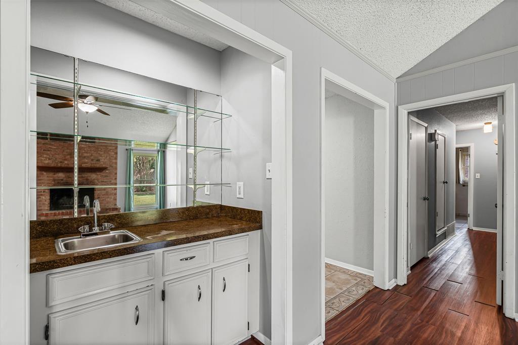 Fort Worth, Texas 76132, United States, 3 Bedrooms Bedrooms, ,2 BathroomsBathrooms,Residential,Active,191192