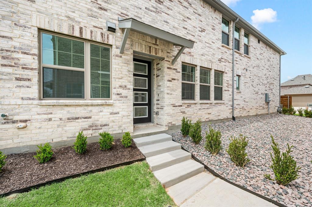 2624 Red Tailed Hawk Lane
