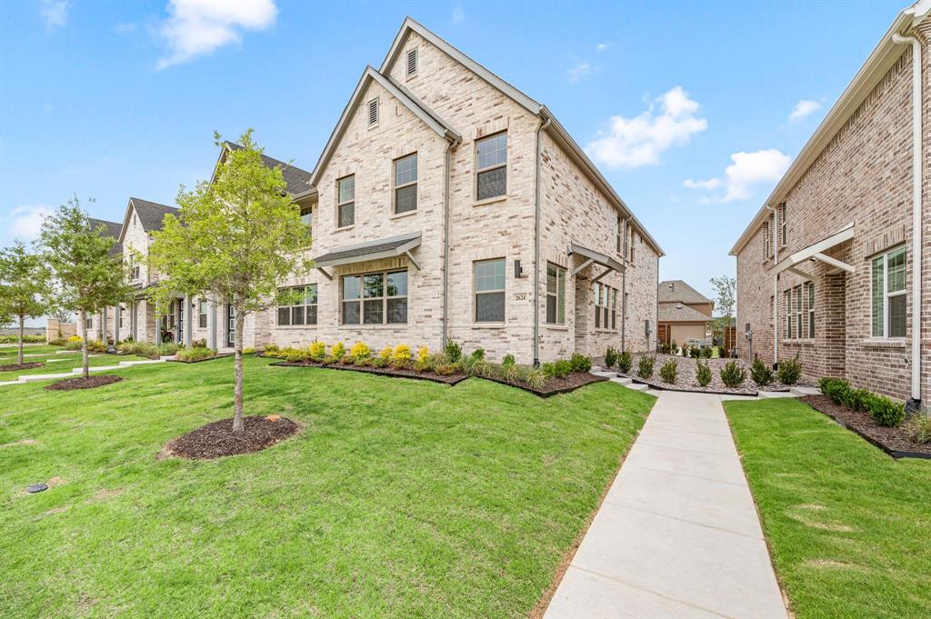 2624 Red Tailed Hawk Lane
