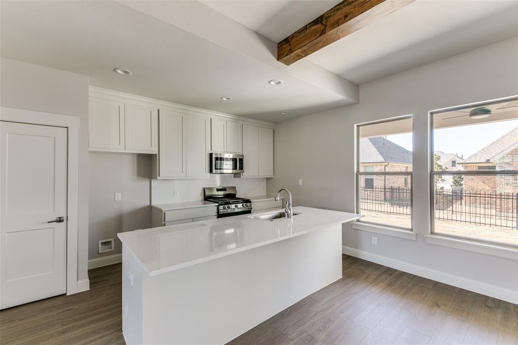 622 Community Lane