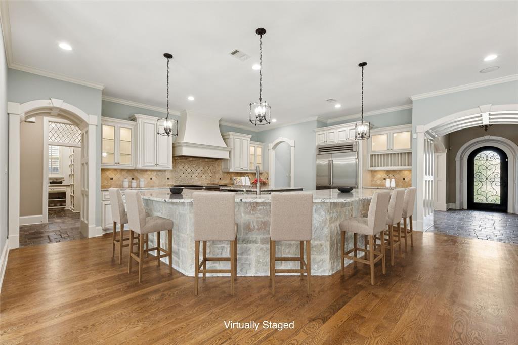 2624 Sir Gawain Lane