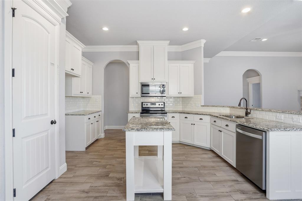 Main Place Ph II - Residential