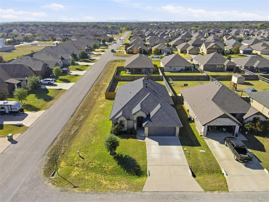 Main Place Ph II - Residential