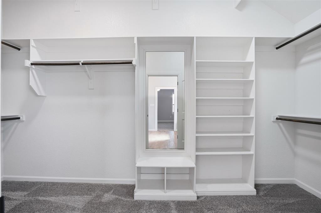 Main Place Ph II - Residential