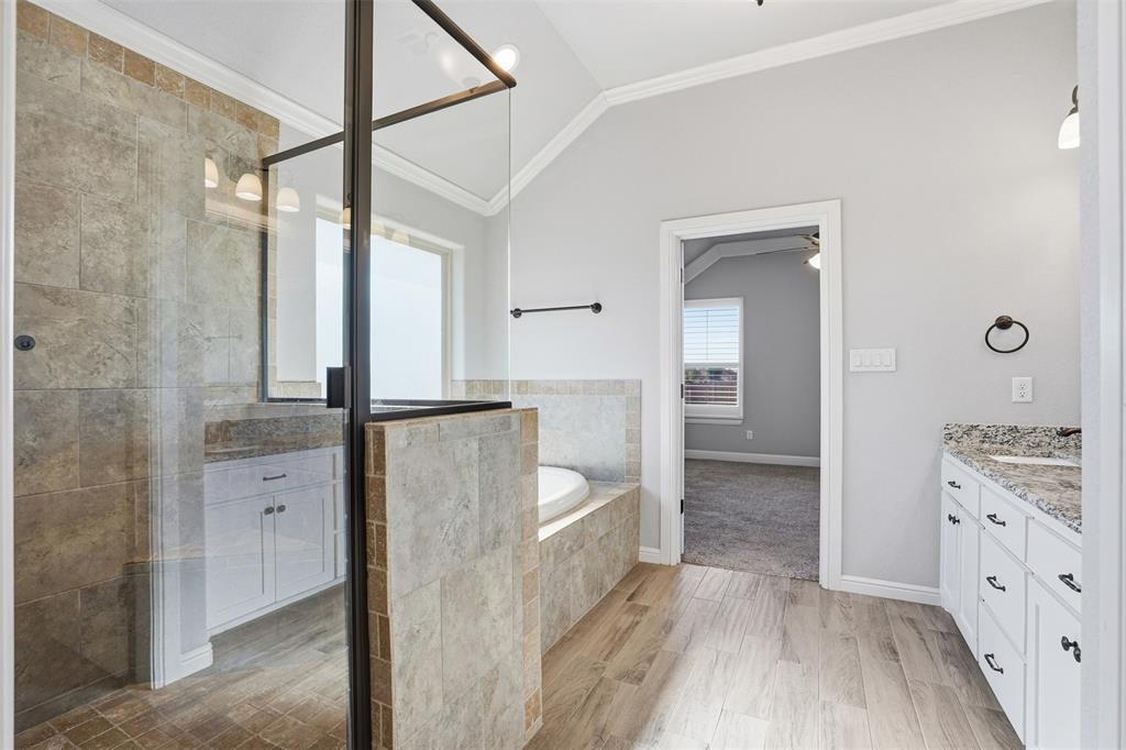 Main Place Ph II - Residential