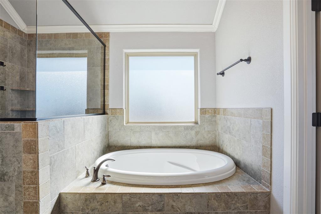 Main Place Ph II - Residential