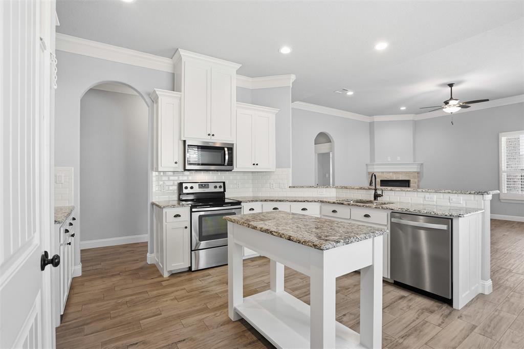 Main Place Ph II - Residential