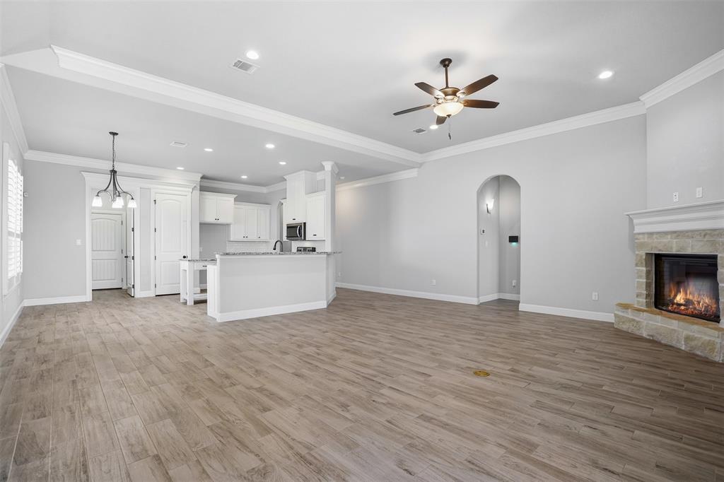 Main Place Ph II - Residential