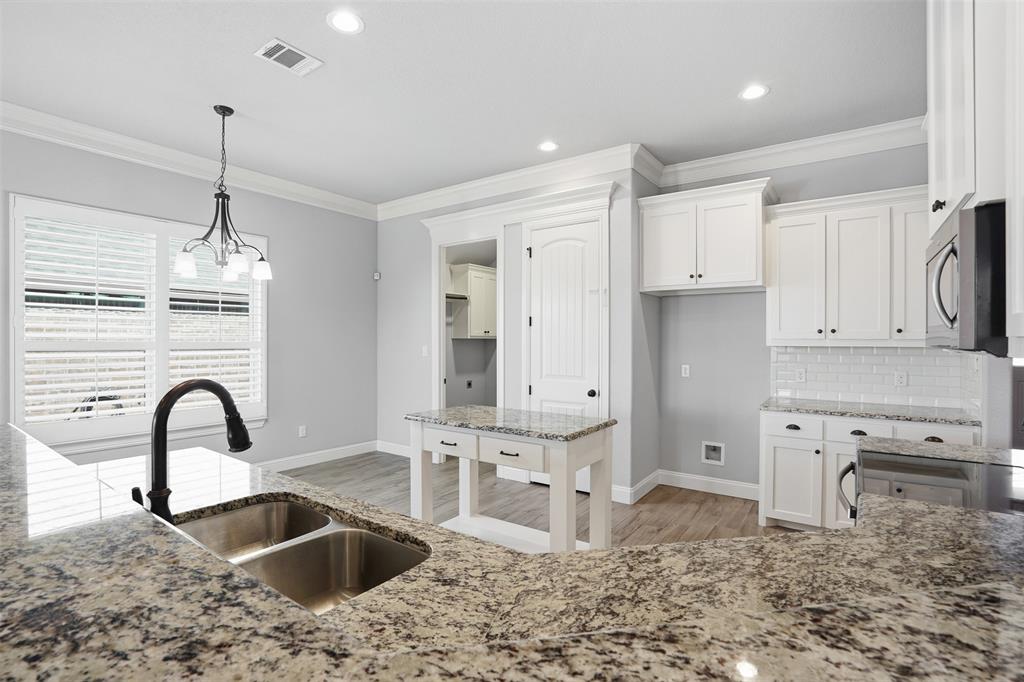 Main Place Ph II - Residential