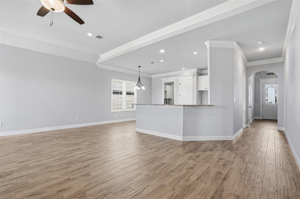 Main Place Ph II - Residential