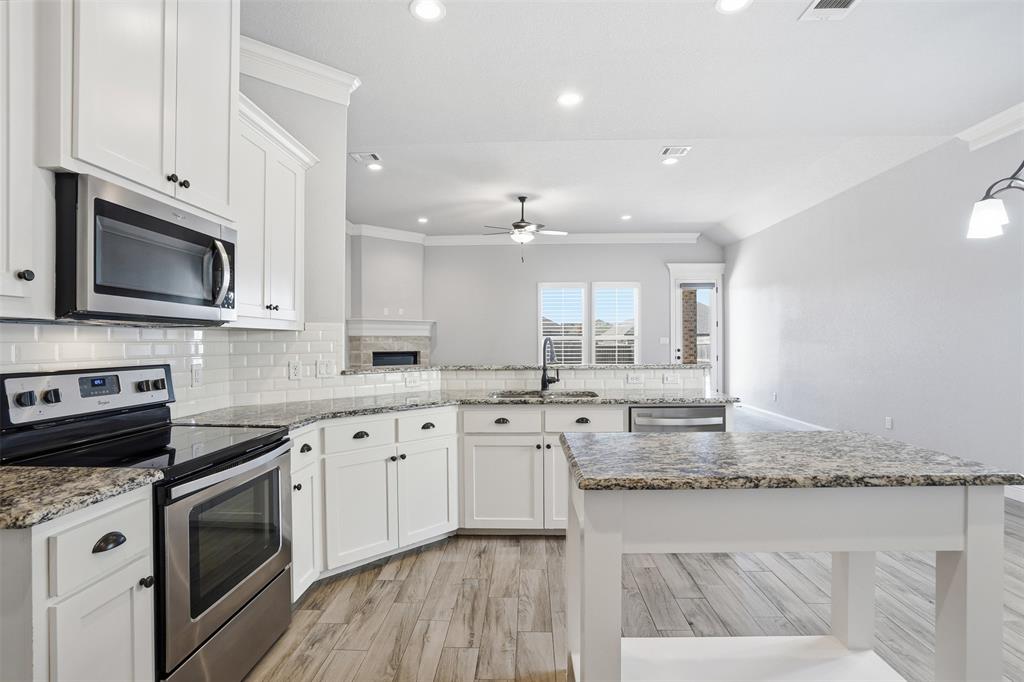 Main Place Ph II - Residential