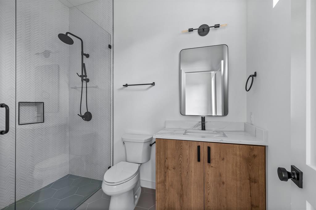 Biglot - Residential