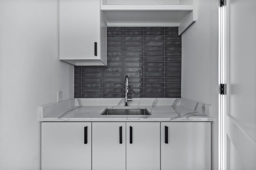 Biglot - Residential