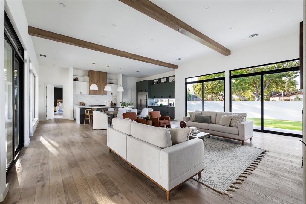 Biglot - Residential