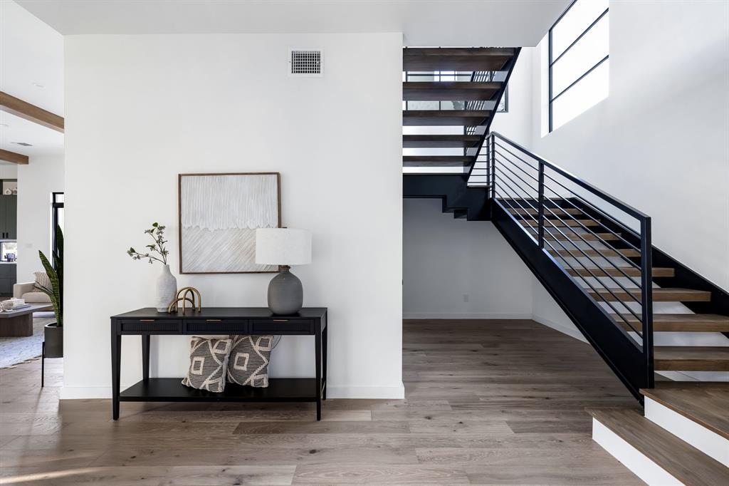 Biglot - Residential