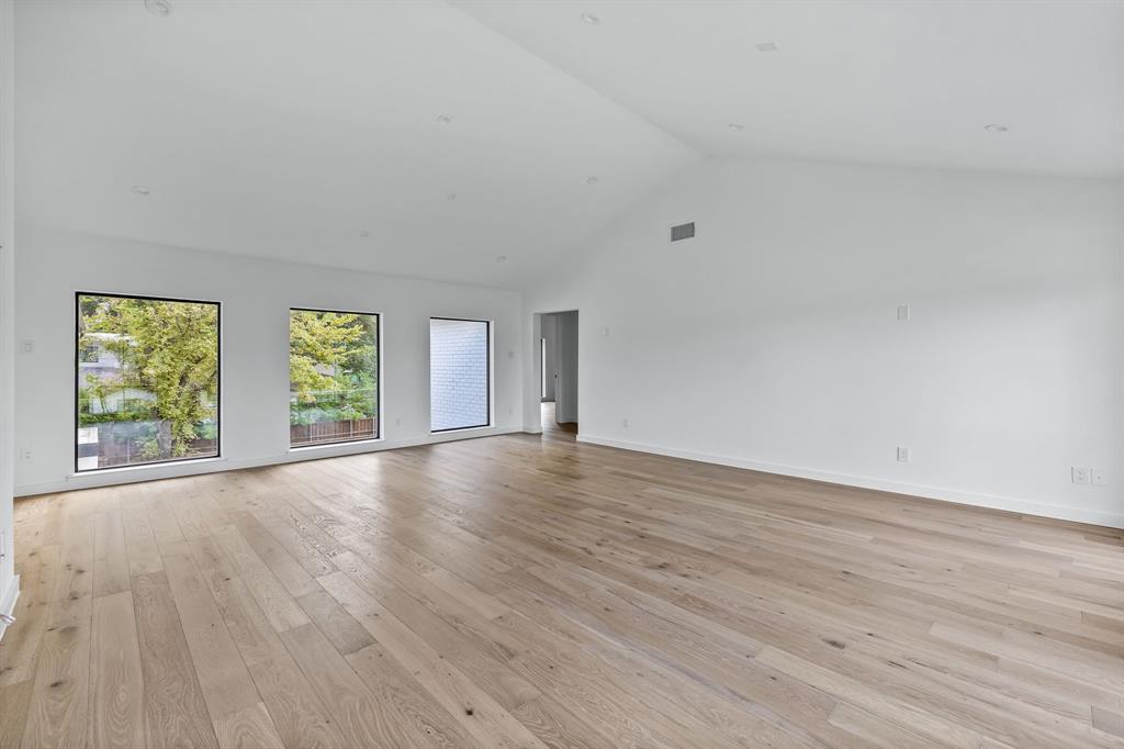 Biglot - Residential