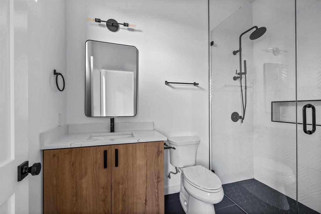 Biglot - Residential