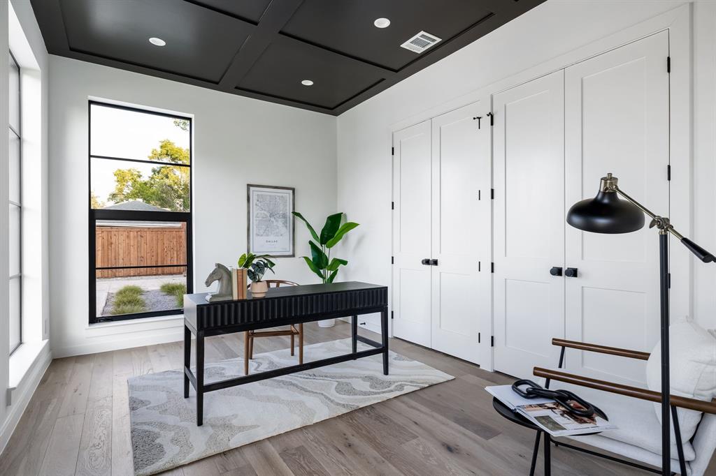 Biglot - Residential