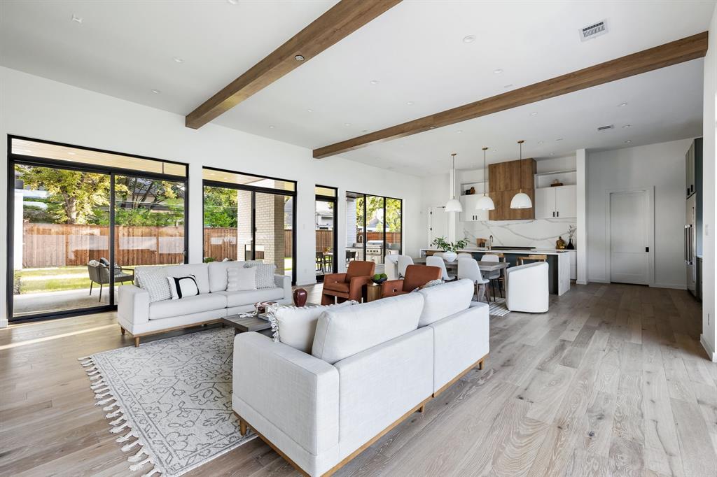 Biglot - Residential