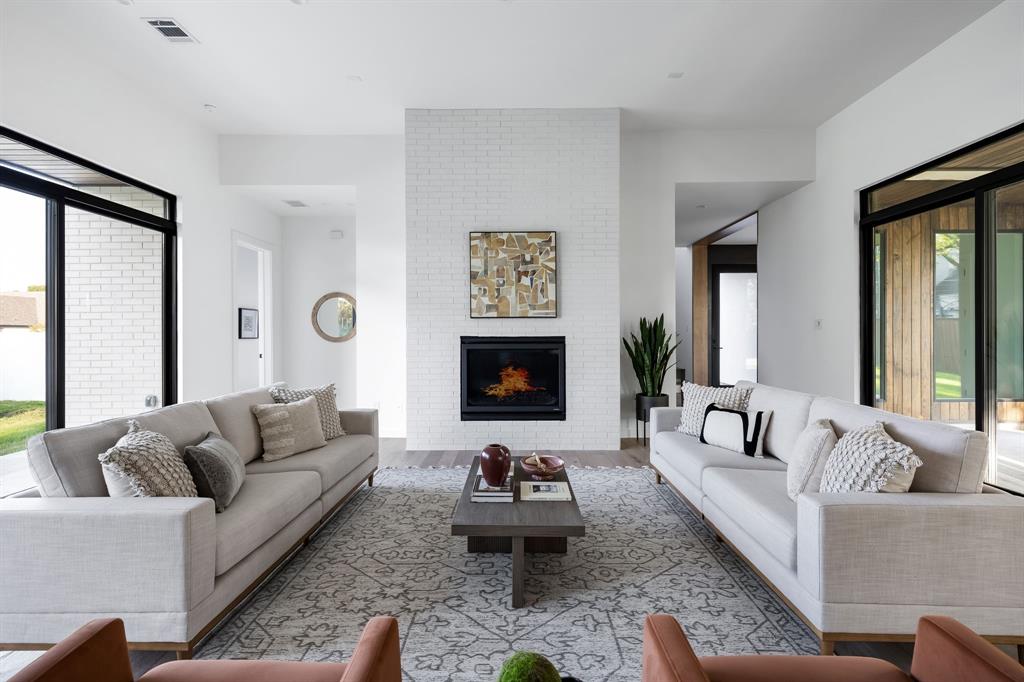 Biglot - Residential