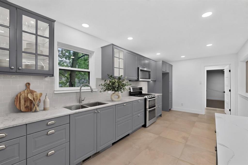 2330 Cody Drive