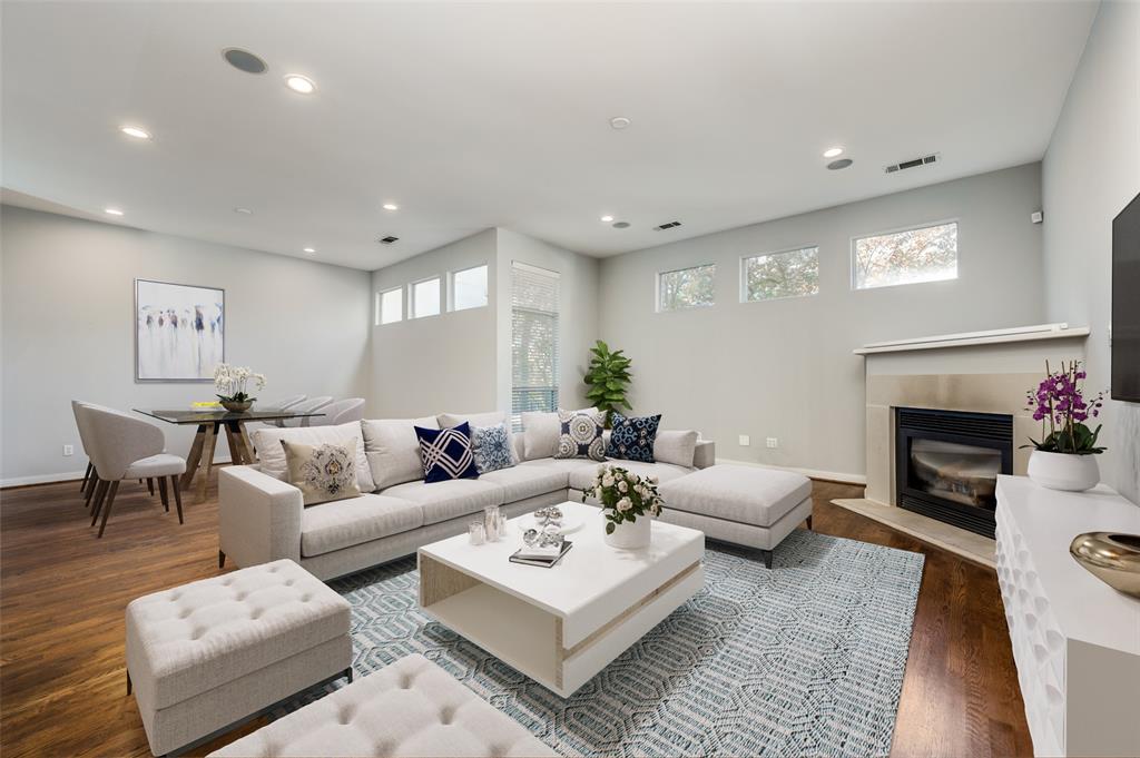 Gilbert Ave Twnhms Ph 01 - Residential