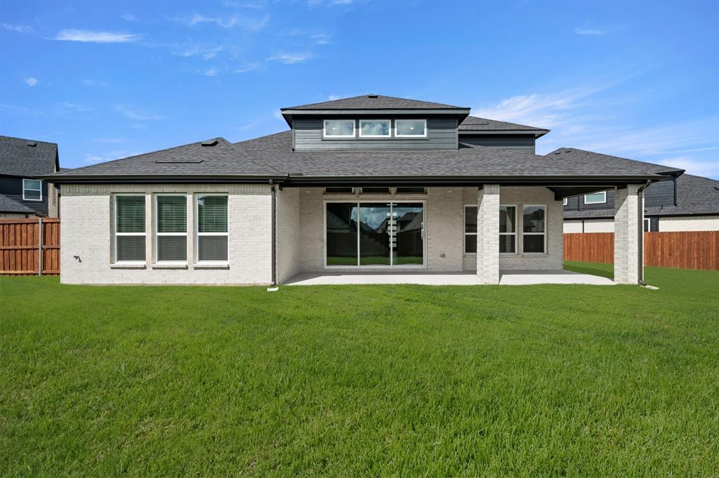 7044 Moss Lake Court