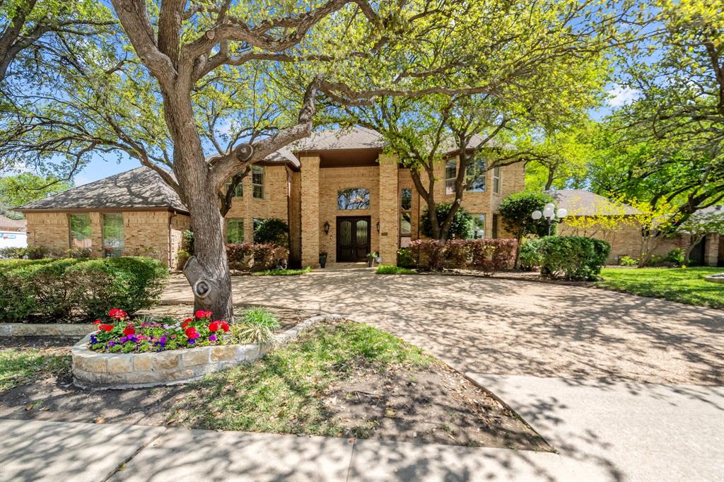 2020 Crown Knoll Lane