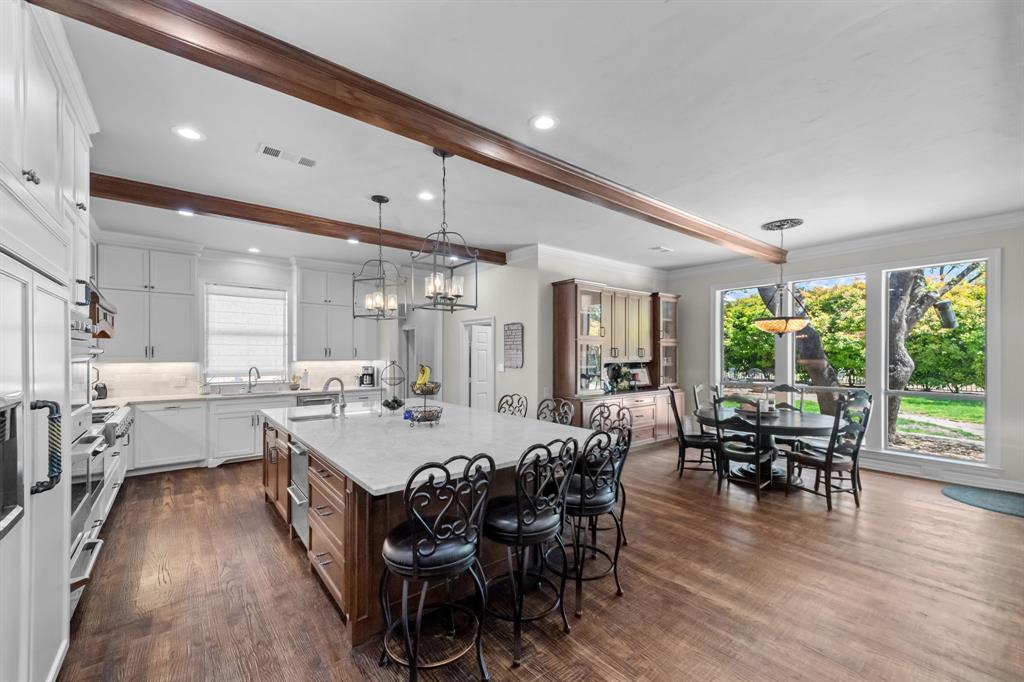 2020 Crown Knoll Lane